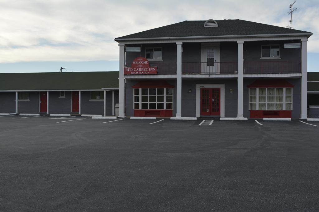 Red Carpet Inn&Suites New Cumberland Buitenkant foto